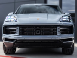 Porsche Cayenne Base AWD 2026