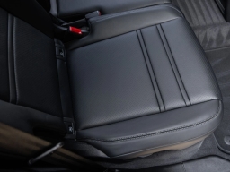 Porsche Cayenne Base AWD 2026