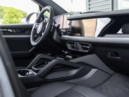 Porsche Cayenne Base AWD 2026
