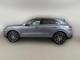 Porsche Cayenne Base AWD 2026
