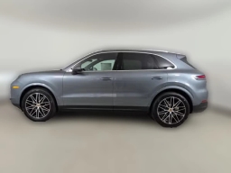 Porsche Cayenne Base AWD 2026