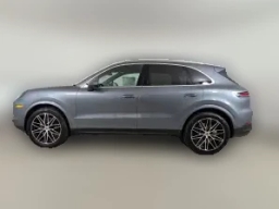 Porsche Cayenne Base AWD 2026