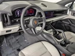 Porsche Cayenne Base AWD 2026