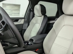 Porsche Cayenne Base AWD 2026