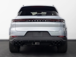Porsche Cayenne Base AWD 2026