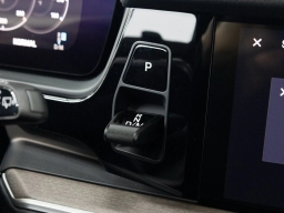 Porsche Cayenne Base AWD 2026