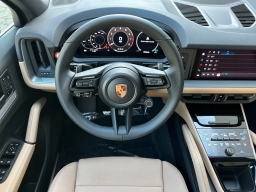 Porsche Cayenne Base AWD 2026
