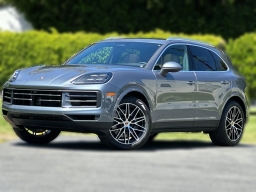 Porsche Cayenne Base AWD 2026