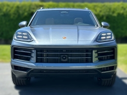 Porsche Cayenne Base AWD 2026