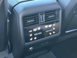 Porsche Cayenne Base AWD 2026