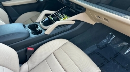 Porsche Cayenne Base AWD 2026