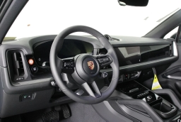 Porsche Cayenne Base AWD 2026