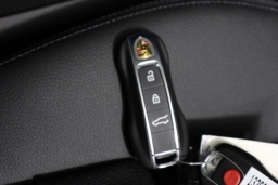 Porsche Cayenne Base AWD 2026