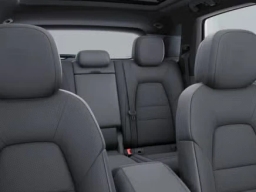 Porsche Cayenne Base AWD 2026