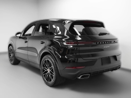 Porsche Cayenne Base AWD 2026