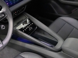 Porsche Macan Electric 4 AWD 2026