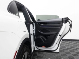 Porsche Macan Electric 4 AWD 2026