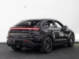 Porsche Macan Electric 4 AWD 2026