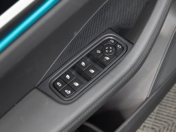 Porsche Macan Electric 4 AWD 2026
