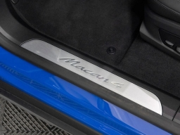 Porsche Macan Electric 4 AWD 2026