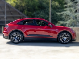 Porsche Macan Electric 4 AWD 2026