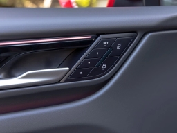 Porsche Macan Electric 4 AWD 2026