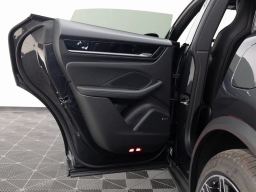 Porsche Macan Electric 4 AWD 2026