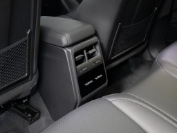 Porsche Macan Electric 4 AWD 2026