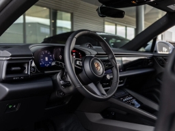 Porsche Macan Electric 4 AWD 2026