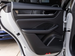 Porsche Macan Electric 4 AWD 2026