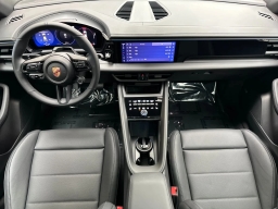 Porsche Macan Electric 4 AWD 2026