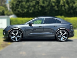 Porsche Macan Electric 4 AWD 2026