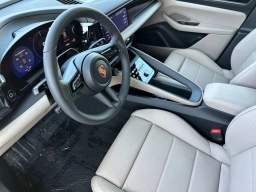 Porsche Macan Electric 4 AWD 2026