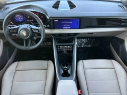 Porsche Macan Electric 4 AWD 2026