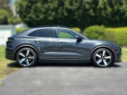 Porsche Macan Electric 4 AWD 2026
