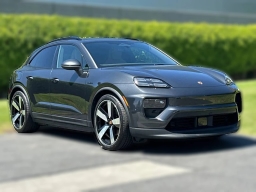 Porsche Macan Electric 4 AWD 2026