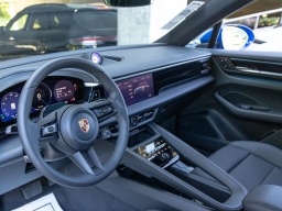 Porsche Macan Electric 4 AWD 2026