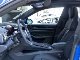 Porsche Macan Electric 4 AWD 2026