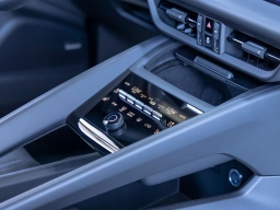 Porsche Macan Electric 4 AWD 2026