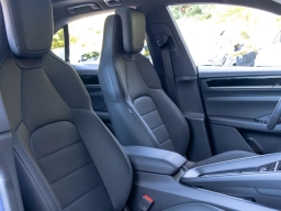 Porsche Macan Electric 4 AWD 2026