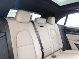Porsche Macan Electric 4 AWD 2026