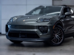 Porsche Macan Electric 4 AWD 2026