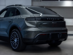 Porsche Macan Electric 4 AWD 2026