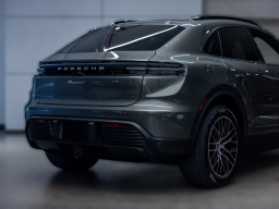 Porsche Macan Electric 4 AWD 2026