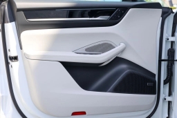 Porsche Macan Electric 4 AWD 2026