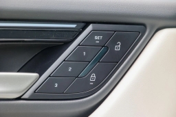 Porsche Macan Electric 4 AWD 2026