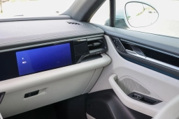 Porsche Macan Electric 4 AWD 2026