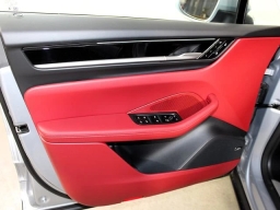Porsche Macan Electric 4 AWD 2026
