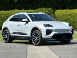 Porsche Macan Electric 4S AWD 2026
