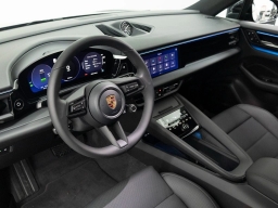 Porsche Macan Electric 4S AWD 2026